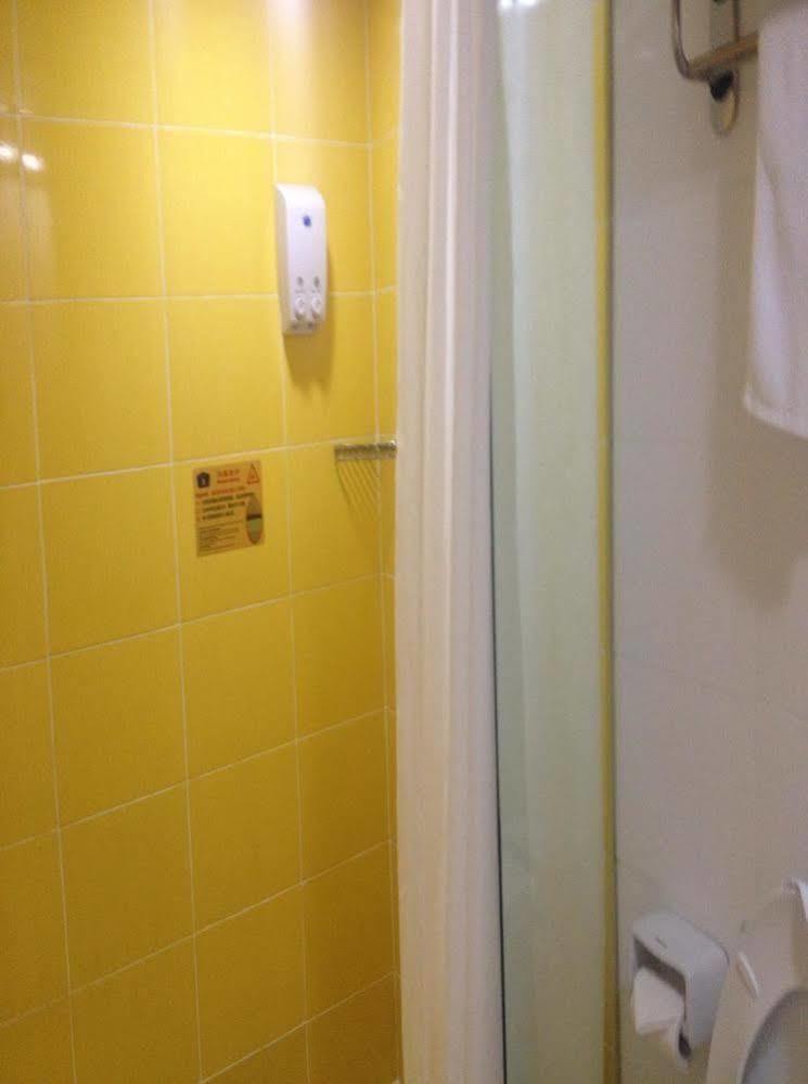 Home Inn Chongqing Jiangbei Airport Shuangfeng Road Bagian luar foto