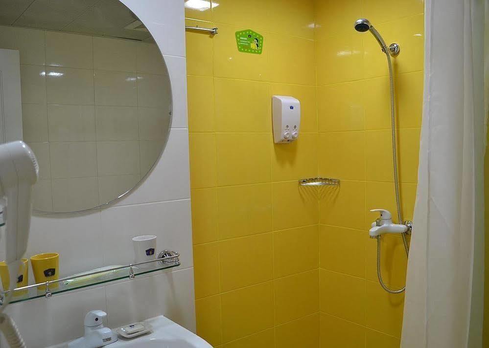 Home Inn Chongqing Jiangbei Airport Shuangfeng Road Bagian luar foto