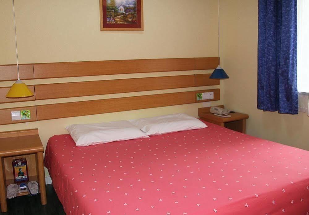 Home Inn Chongqing Jiangbei Airport Shuangfeng Road Bagian luar foto